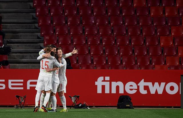 西班牙战平希腊，领先优势减小的简单介绍