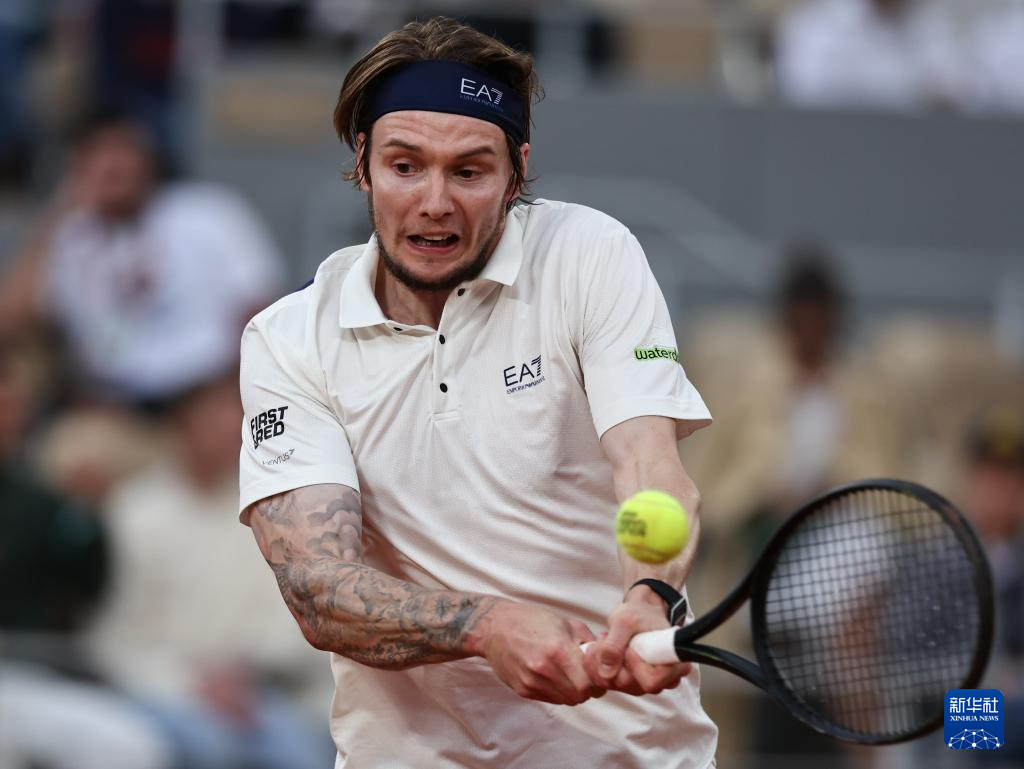 法网完胜蒙特卡洛大师赛,辛纳点燃赛场的简单介绍 法网完胜蒙特卡洛大师赛,辛纳点燃赛场的简单介绍