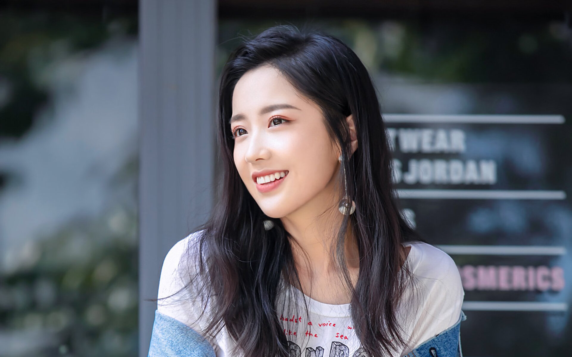 暗涌中的琴弦，当佩德里奏响突尼斯的沙漠战歌